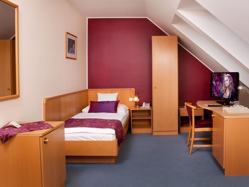 Hotel Kalvaria Superior Ráb